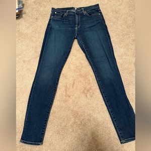 7 for all mankind skinny jeans. Size 31.